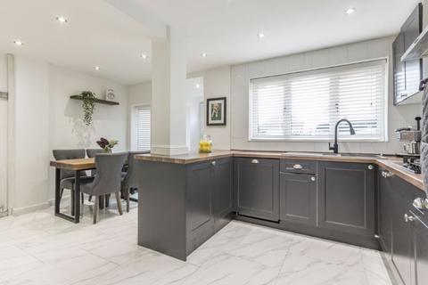 15 Ambergate Drive, Pontprennau, Cardiff, CF23 8AX