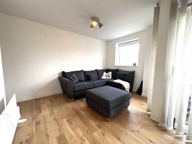 Fishguard Way, Galleons Lock, E16 1 bed apartment £1,475 pcm (£340 pw)