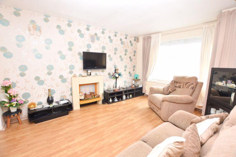 Norwich Avenue, Lowton, Warrington... 3 bed semidetached house £189,950