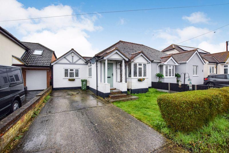 Brackendale Avenue, Basildon 1 bed semidetached bungalow £1,250 pcm