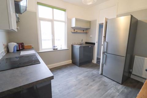 1 bedroom in a house share to rent, 111 Ambleside Drive, Southend-On-Sea
