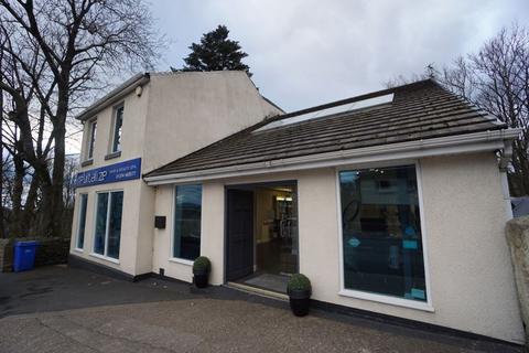 Hairdresser and barber shop to rent, Church Street, Horwich