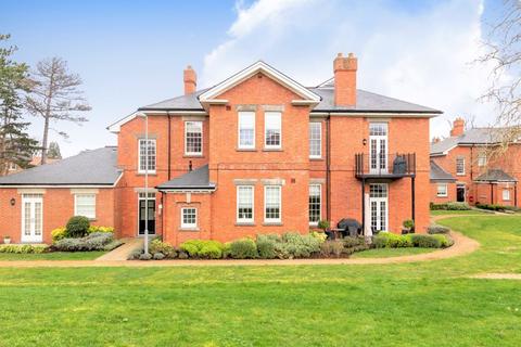 10, Janeford Court Glanville Way, Epsom, KT19 8HQ