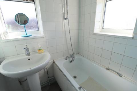 1 Abbots Wood Road, Luton, LU2 0LS