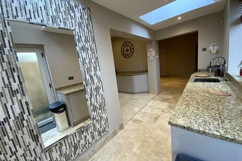 18 Aughton Road, Swallownest, Sheffield, S26 4TG