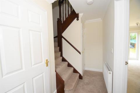 3 bedroom semi-detached house for sale - Fairby Close, Tiverton, Devon, EX16