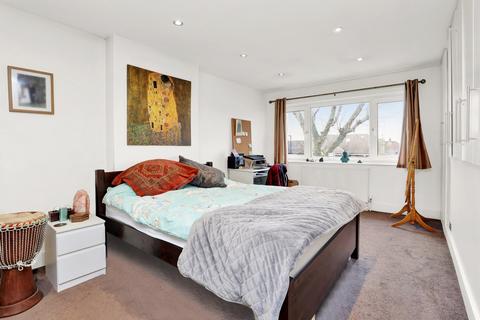 4, Byron Court Boston Road, London, W7 2AY