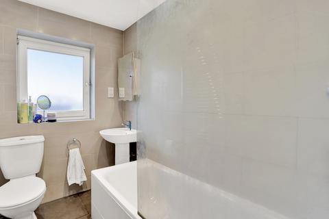 4, Byron Court Boston Road, London, W7 2AY