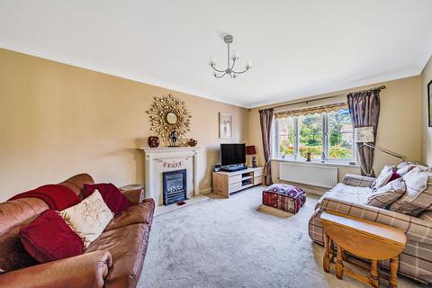 4 bedroom detached house for sale, Godfrey Pink Way, Bishops Waltham, Southampton, Hampshire, SO32