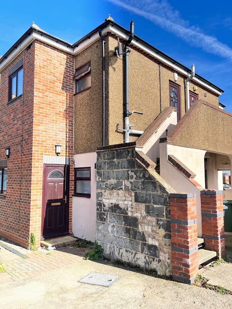 Street, Kent Studio £725 pcm (£167 pw)