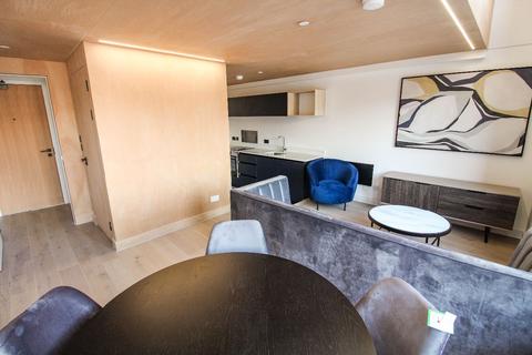 2 bedroom apartment to rent - Sky Gardens, Spinners Way
