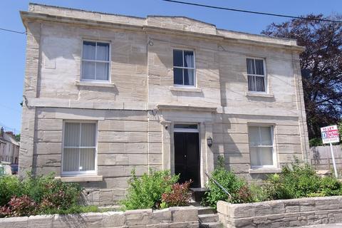 Black Swan Court, Adcroft Street