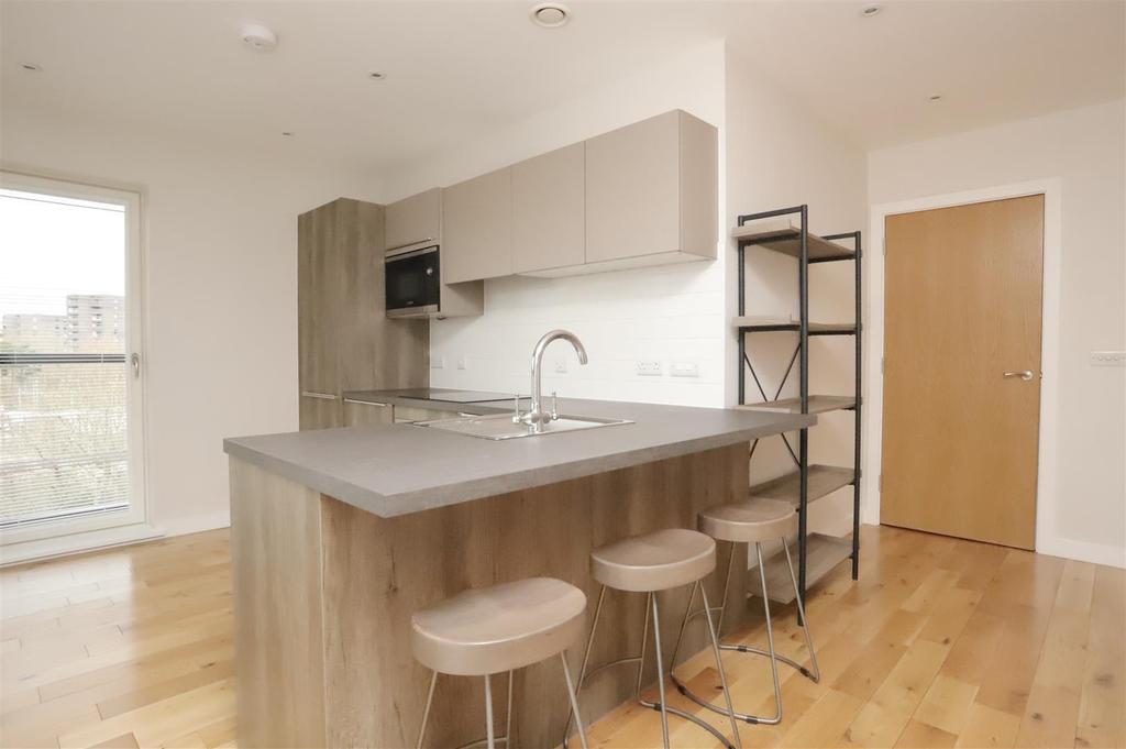 Old Mill Street, Manchester 2 bed apartment £1,350 pcm (£312 pw)