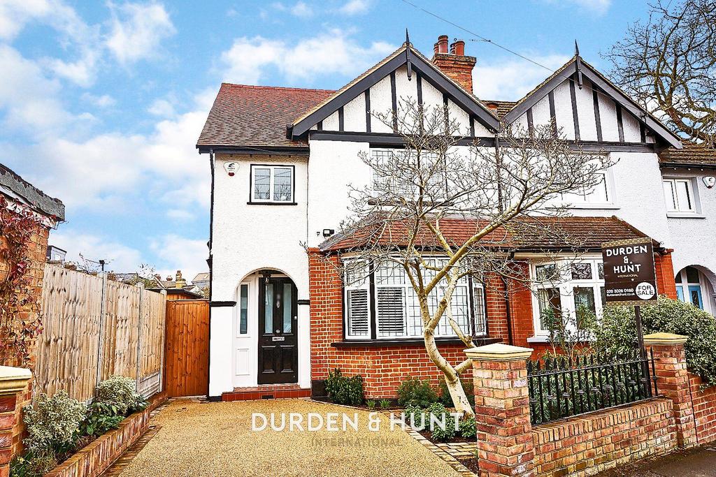 Mornington Road, Chingford, E4 4 bed semidetached house £1,050,000
