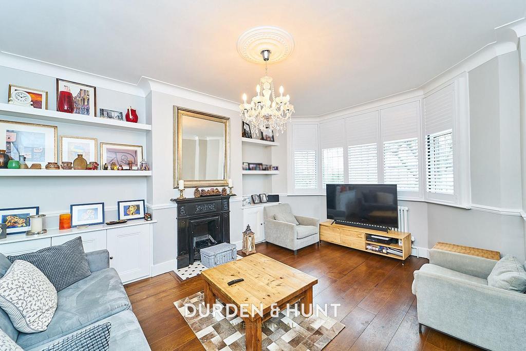 Mornington Road, Chingford, E4 4 bed semidetached house £1,050,000