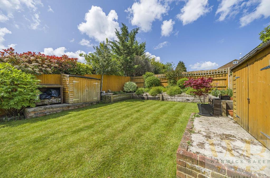 Mill Hill Drive, ShorehamBySea 3 bed semidetached house £449,950