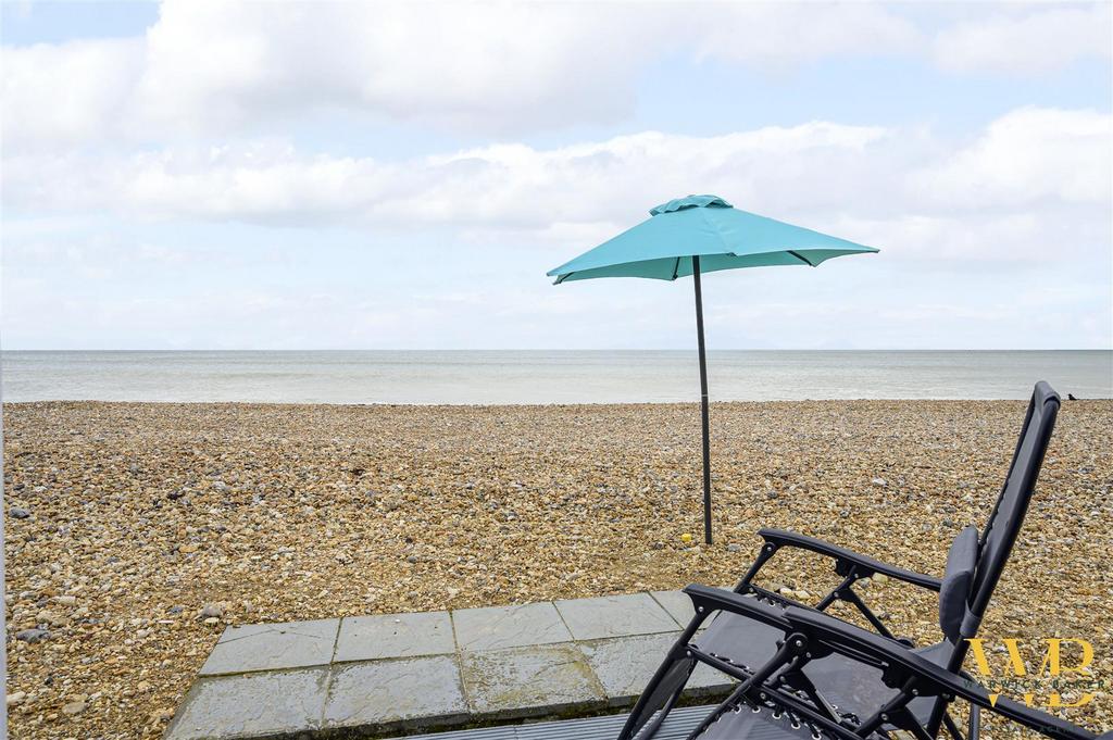 76b-beach-hut (4).jpg