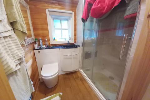 3 bedroom chalet for sale, Cabin 155 (Leasehold) Trawsfynydd Holiday Village, Trawsfynydd, Blaenau Ffestiniog