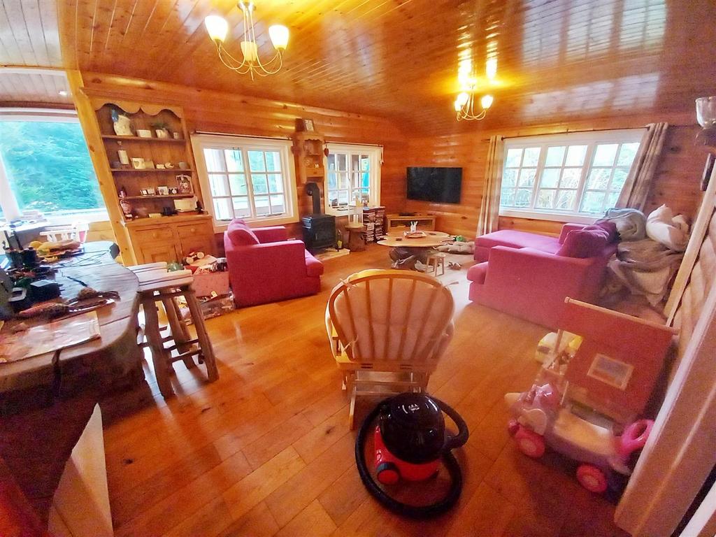 Cabin 155  lounge.jpg