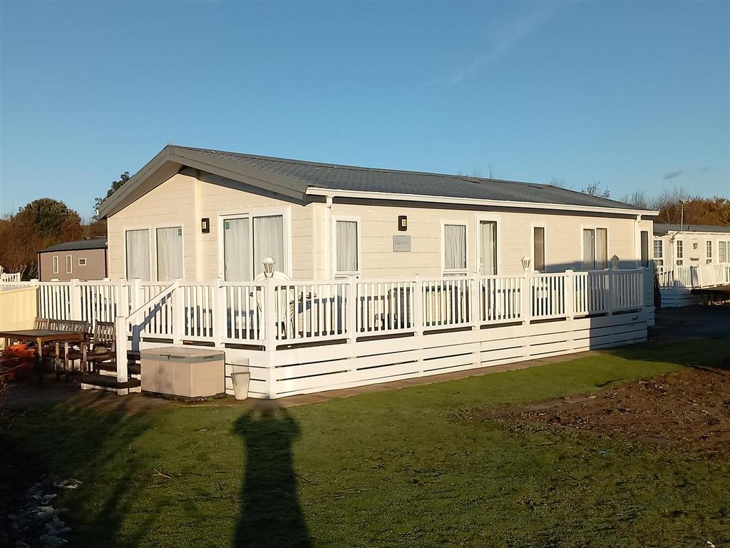 Greenacres, Morfa Bychan, Porthmadog 3 bed mobile home for sale £69,950