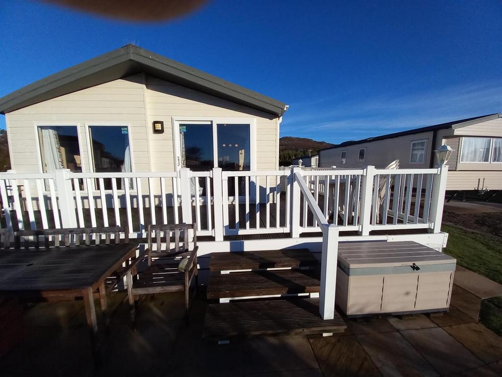 Front view 20221122 093823.jpg