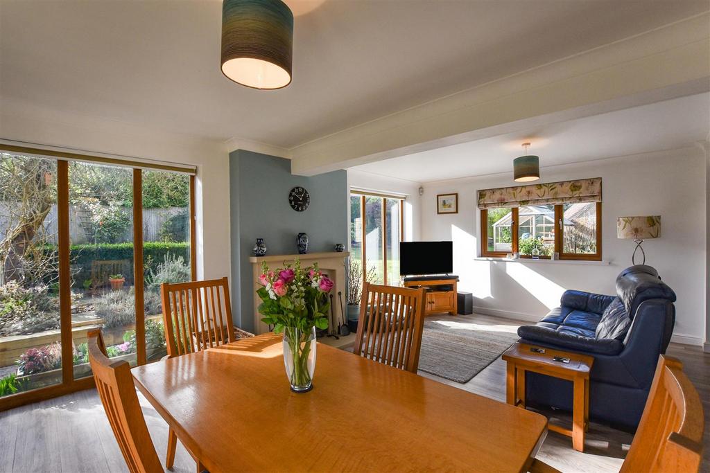 Kitchen Family Room v.JPG