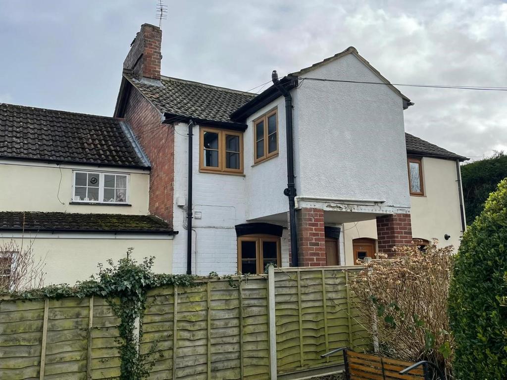 Rowley, Cam, Dursley 2 bed cottage £895 pcm (£207 pw)