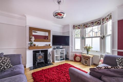 94 Hook Road, Epsom, KT19 8TR