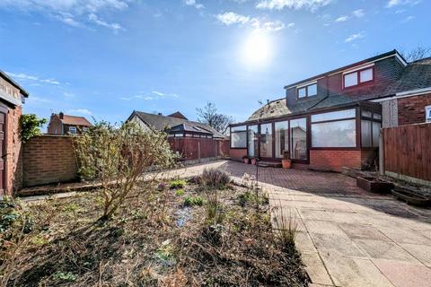 4 bedroom semi-detached bungalow for sale - Holden Road, Leigh