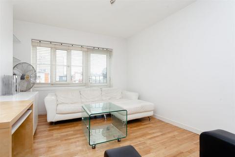 1 bedroom flat for sale, Pepys House, Kirkwall Place, London, E2