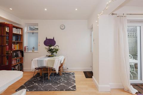 18 Carters Road, Epsom, KT17 4NE