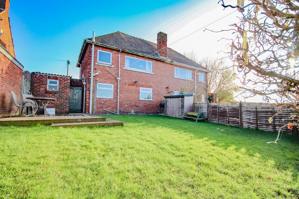 Hough Crescent, Thornaby, StocktonOnTees, TS17 8PQ 2 bed semi