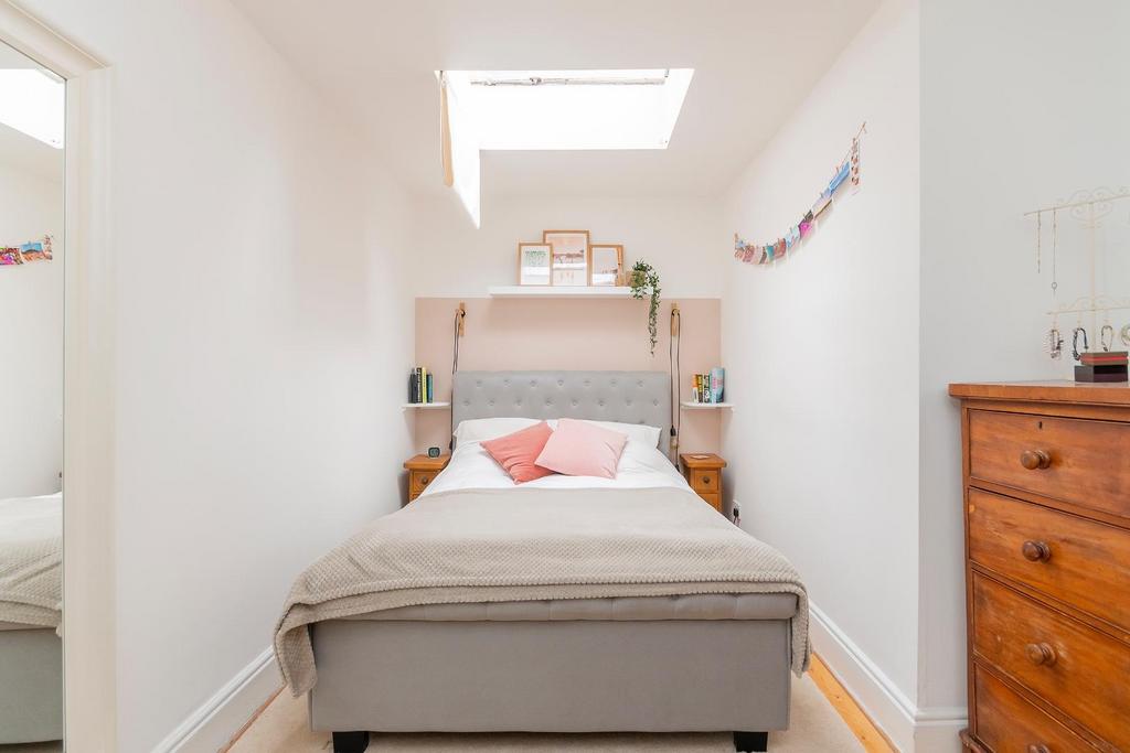 OSH3 - Bedroom F.jpg