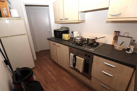 30a Medina Road, London, N7 7JU