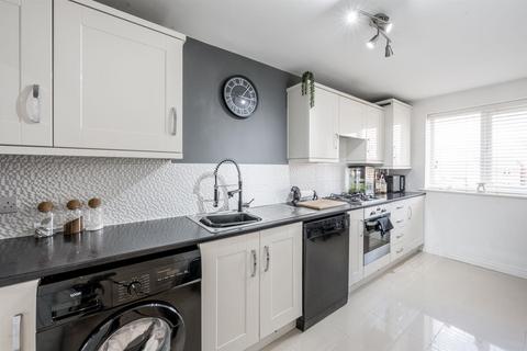 23 Bobeche Place, Kingswinford, DY6 7LU