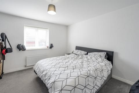 23 Bobeche Place, Kingswinford, DY6 7LU