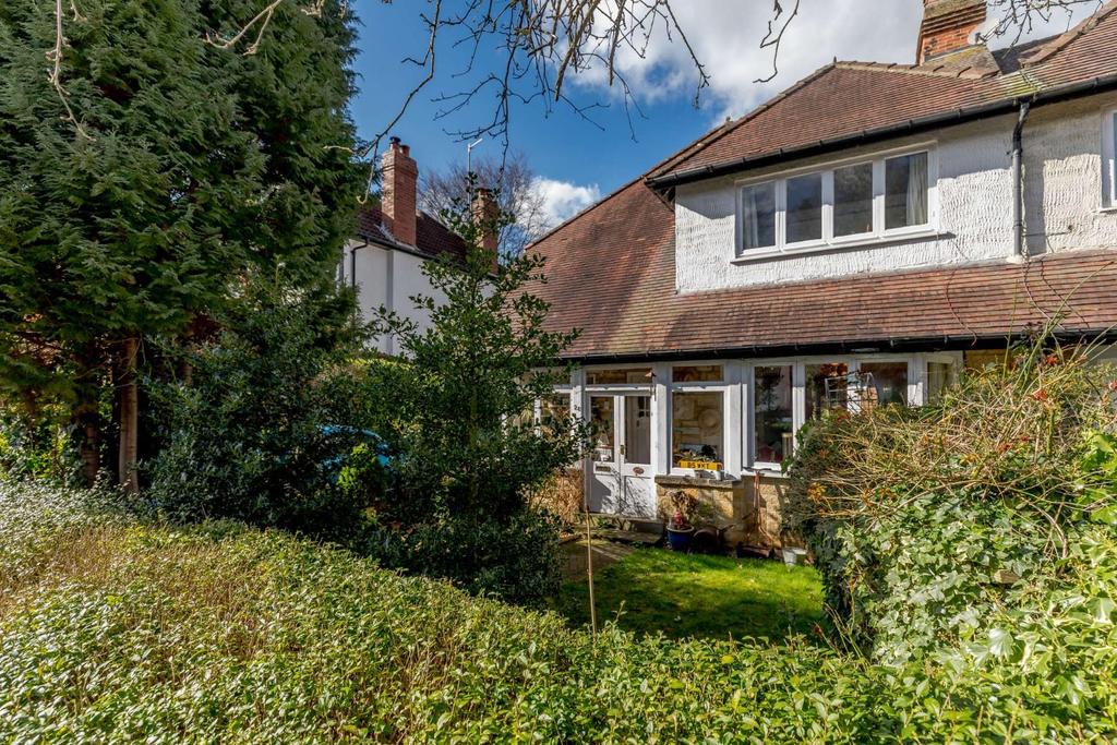 St. Marys Walk, Harrogate, HG2 0LW 4 bed semidetached house £525,000
