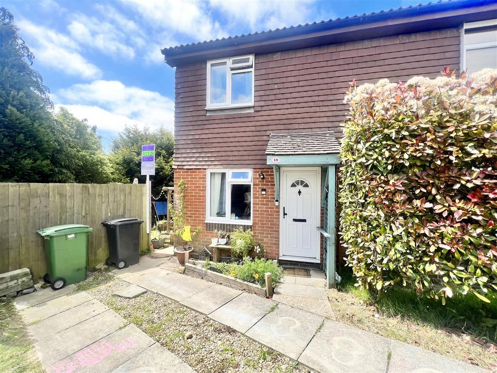 Farmlands Close, St. LeonardsOnSea 2 bed semidetached house for sale