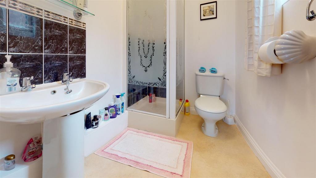Everdene-Drive-Bathroom.jpg