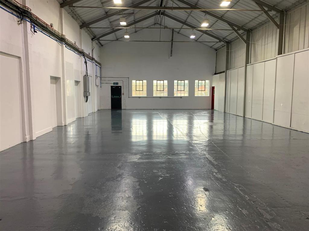 Elcot Lane Marlborough SN8 2BG Property to rent £1,560 pcm (£360 pw)