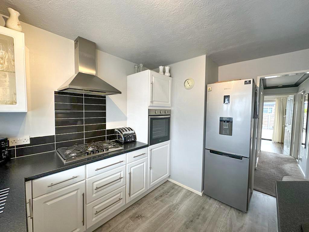 Thornhill Road, Steeton 2 bed semidetached bungalow £229,950