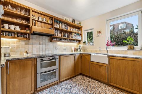35 Whellock Road, London, W4 1DY