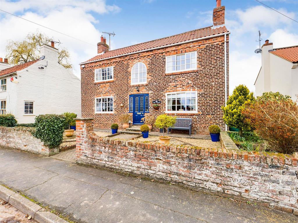 FostonOnTheWolds, Driffield 3 bed detached house for sale £495,000