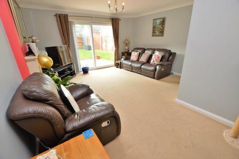 4 bedroom detached house to rent - Bridgemere Close, Leicester