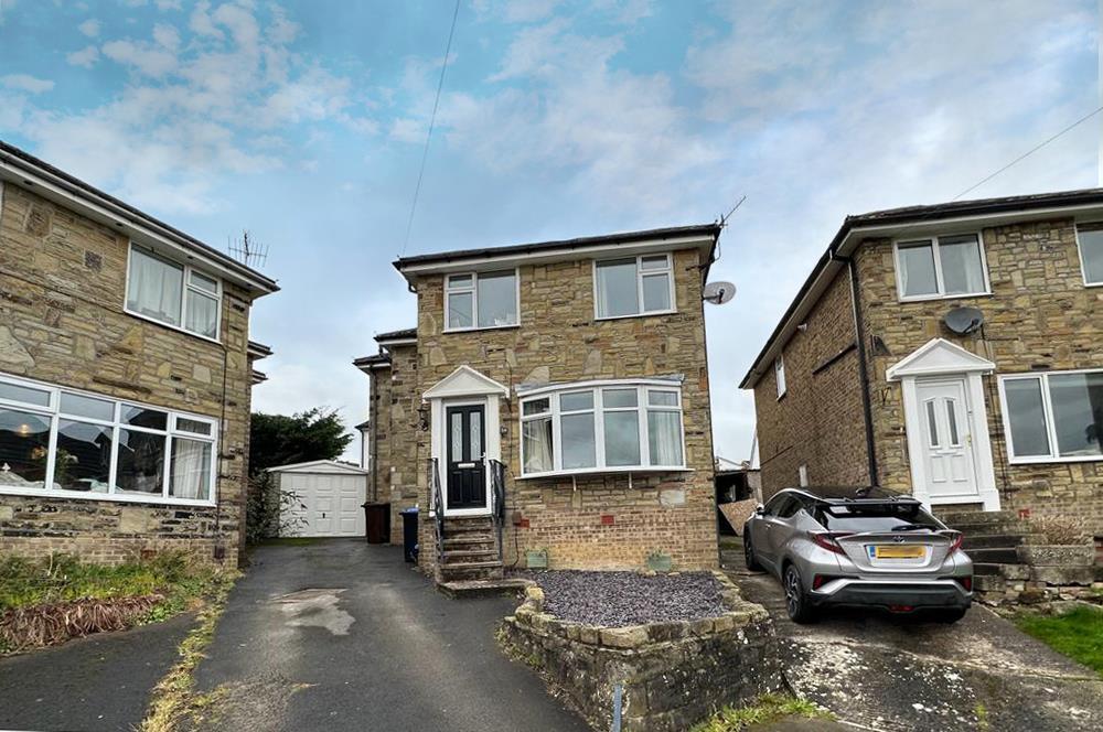 Cornwall Avenue, Silsden 4 bed detached house for sale £315,000