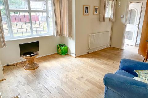 73 Lennox Road, Gravesend, DA11 0ES