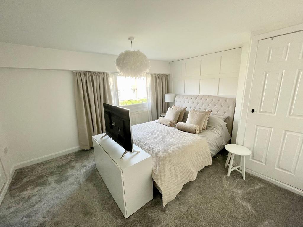 Bedroom 1 (front)
