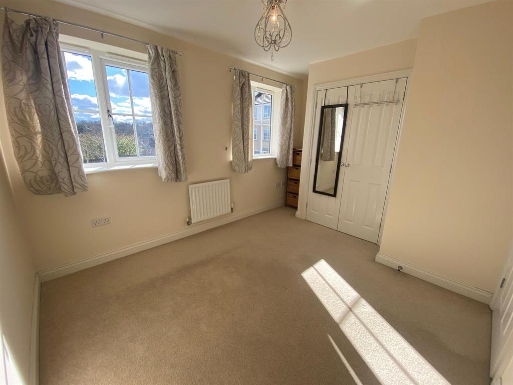 MASTER BEDROOM.jpg
