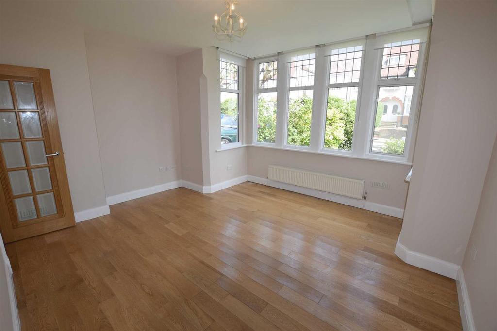 Arden Road, Finchley 1 bed flat £1,600 pcm (£369 pw)