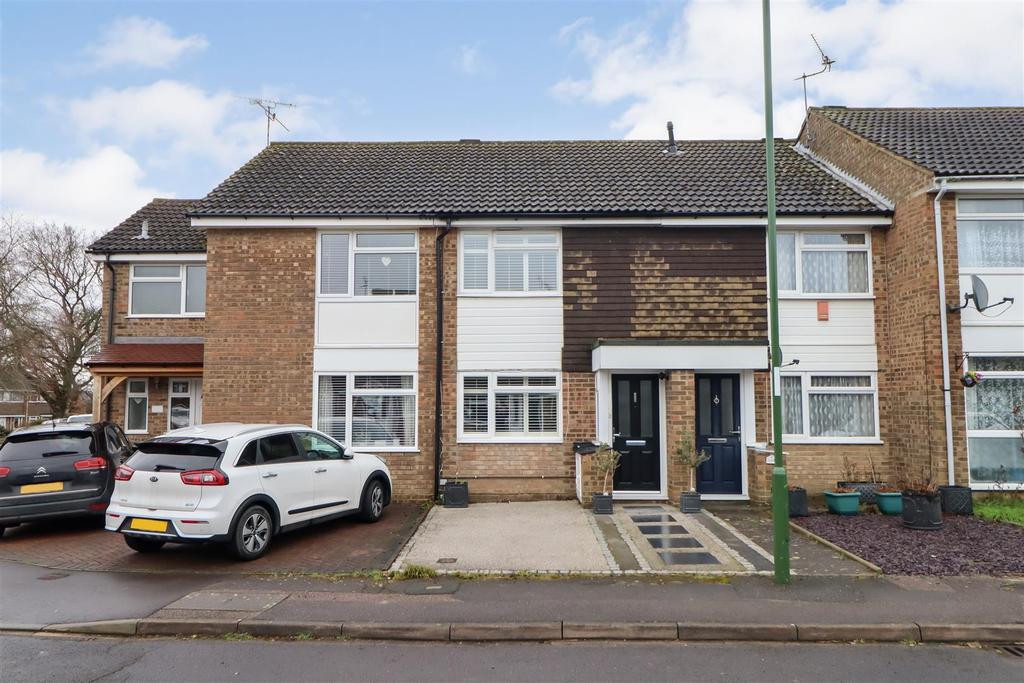 Beech Road, Horsham 2 bed terraced house £325,000